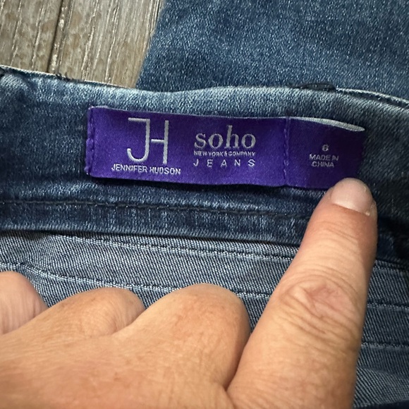 Jennifer Hudson Jeans - Picture 10 of 12